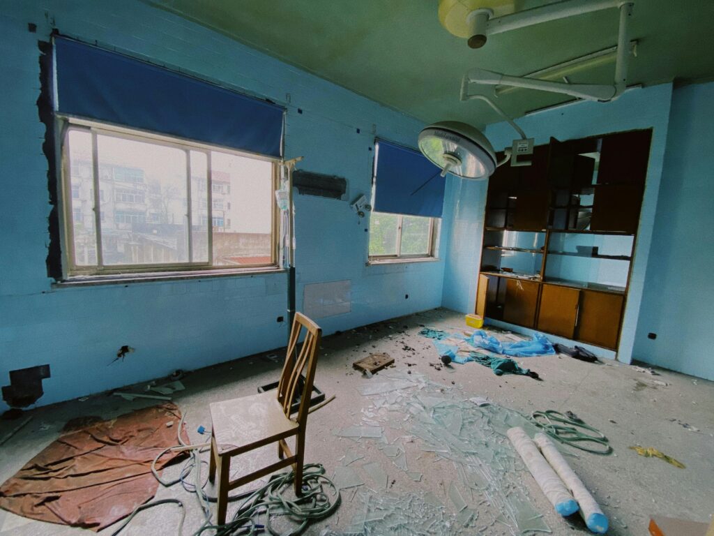 set up operating room